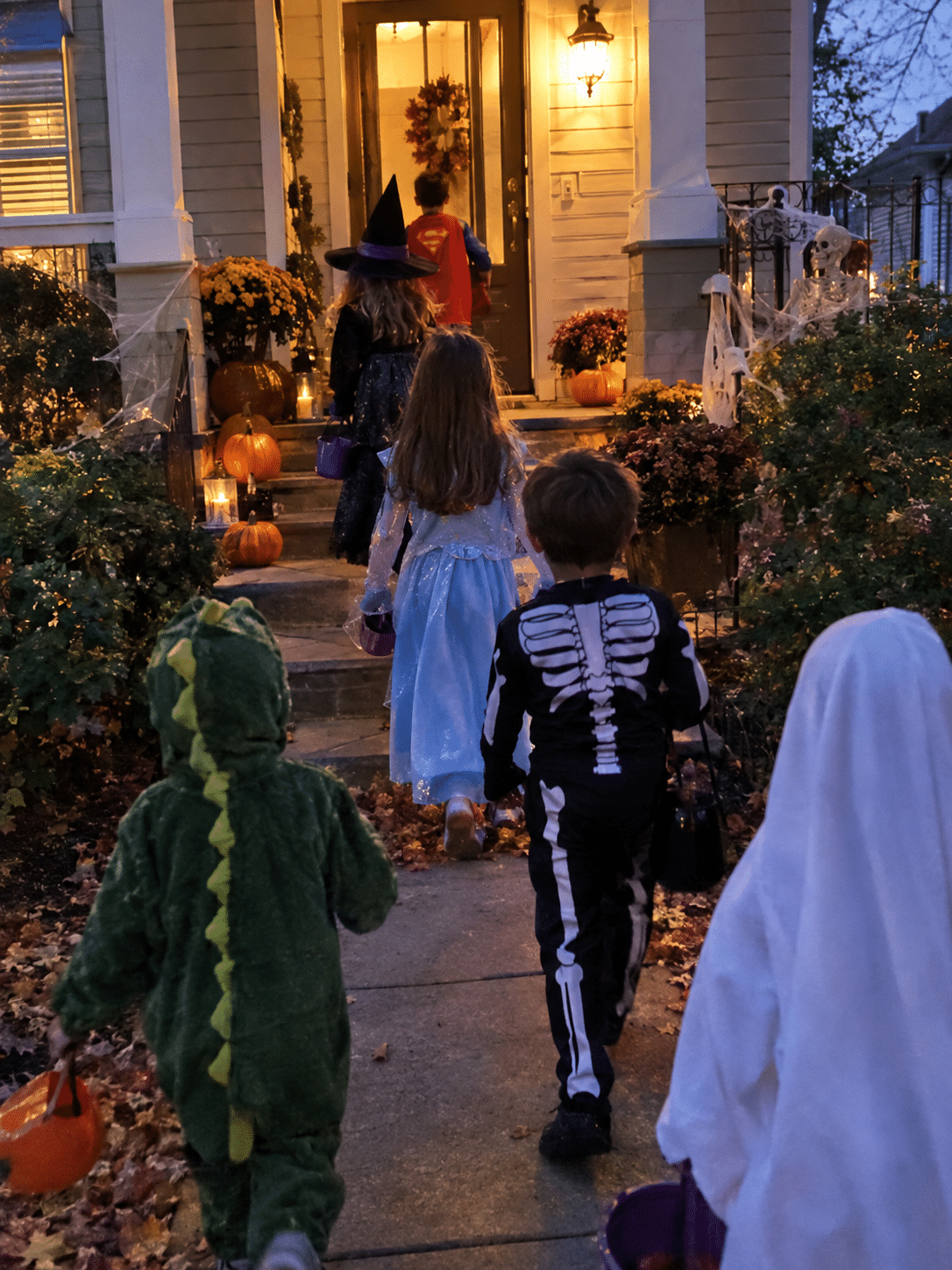 Halloween in Newnan 2026: Traditions, Trick-or-Treat Times, and Staying Safe